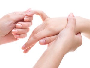 Контрактура Дюпюитрена - лечение народными средствами или операция?