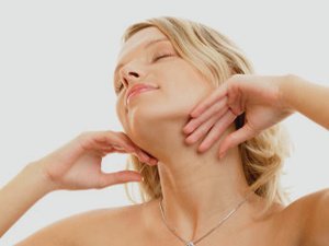 Красивая шея с помощью лазерной липосакции