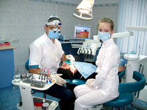 Безболезненное и недорогое лечение зубов в Швейцарии
