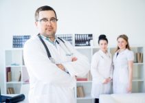 Дискэктомия в Израиле: самые щадящие виды операции на позвоночнике